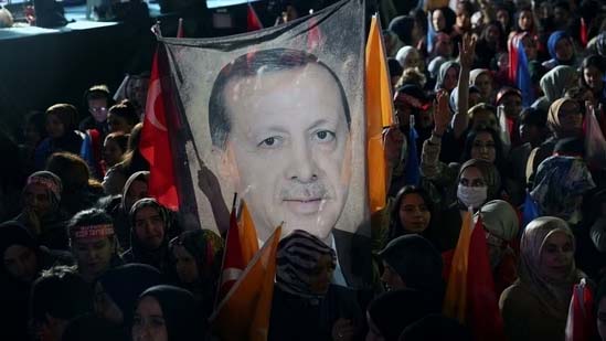 Erdogan falls short of outright win, round 2 next: Top updates on Turkey polls
