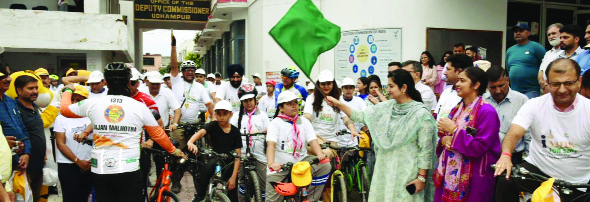 DEO flags off cyclethon rally to promote voter awareness under SVEEP in Udhampur