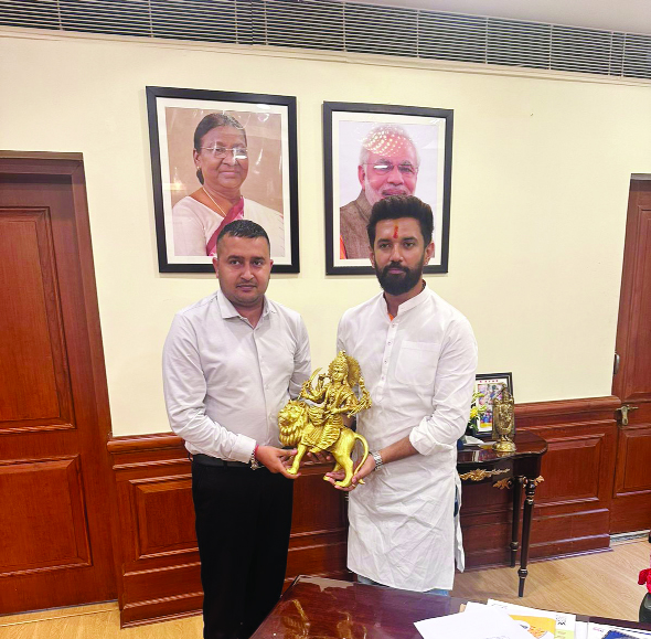 LJP JK unit Sr VP Bhanu meets Union Minister