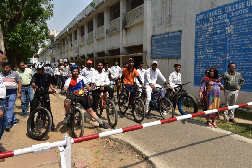 WORLD BICYCLE DAY 2022 CELEBRATED BY NSS GDC UDHAMPUR